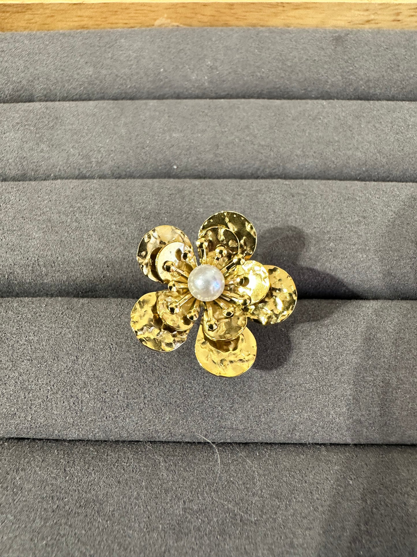 BAGUE FLEUR AVEC PERLE